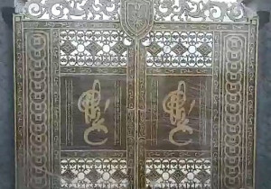 Sự khác nhau giữa cổng nhôm đúc thường và cổng nhôm đúc chân không