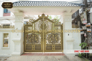 Lựa chọn cổng nhôm đúc đẹp hay cổng sắt mỹ thuật?