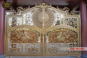 7 lưu ý quan trọng khi lắp đặt cổng nhôm đúc