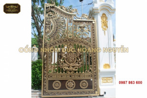 Nhà biệt thự có nên lắp đặt cổng nhôm?