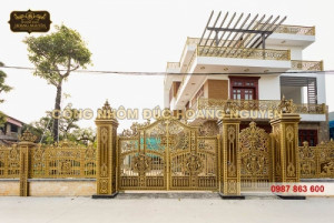 Trải nghiệm không gian sống sang trọng và đẳng cấp nhờ cổng biệt thự nhôm đúc chất lượng tại Hà Nội